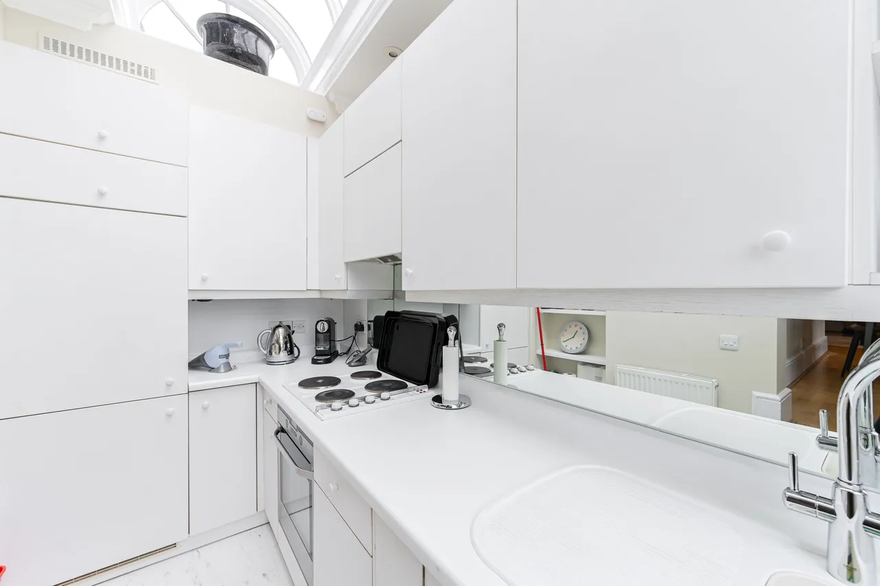 Flat 2, 181 Fulham Road, London, photo 7