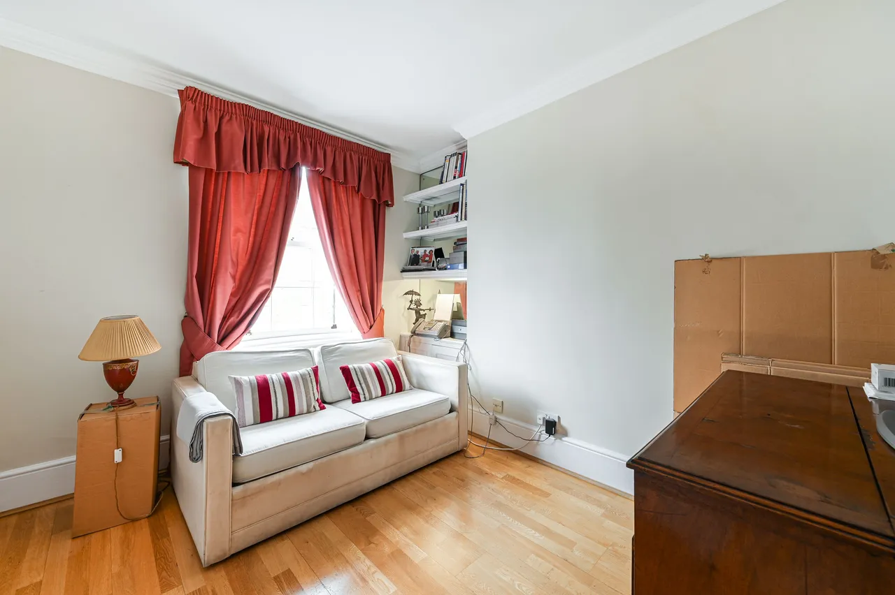 Flat 2, 181 Fulham Road, London, photo 4