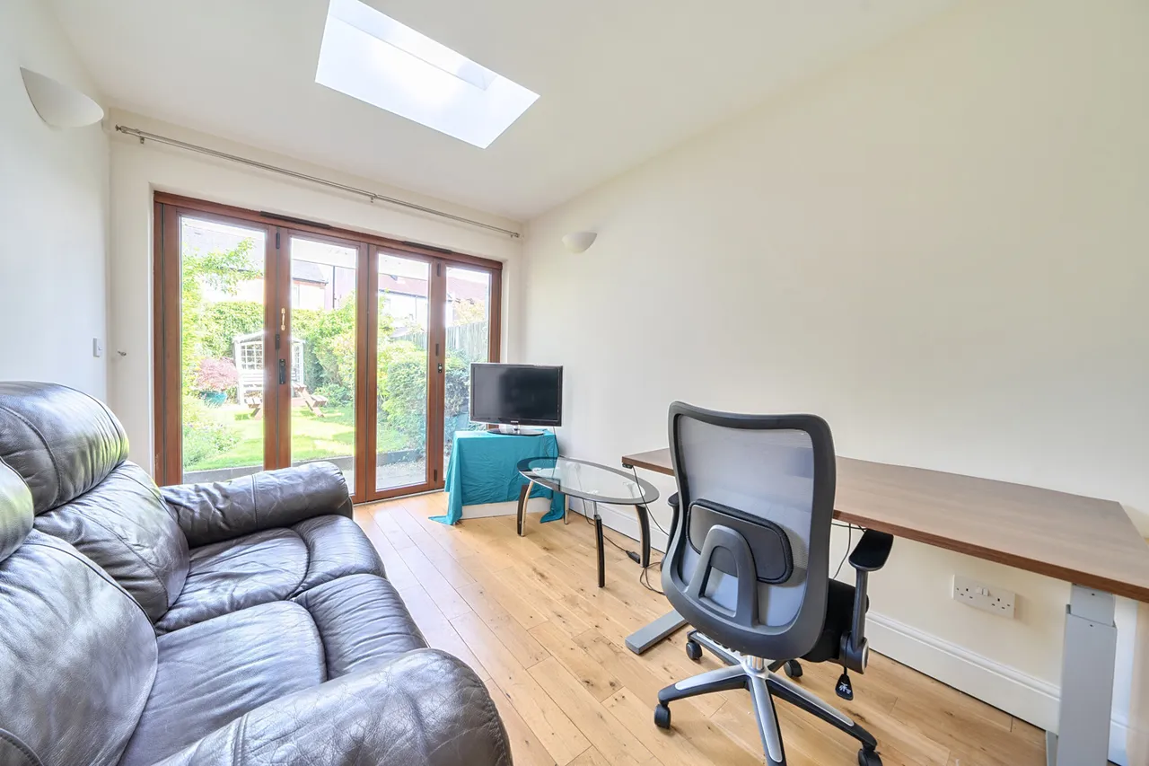 Angel Road, Harrow, HA1, photo 4