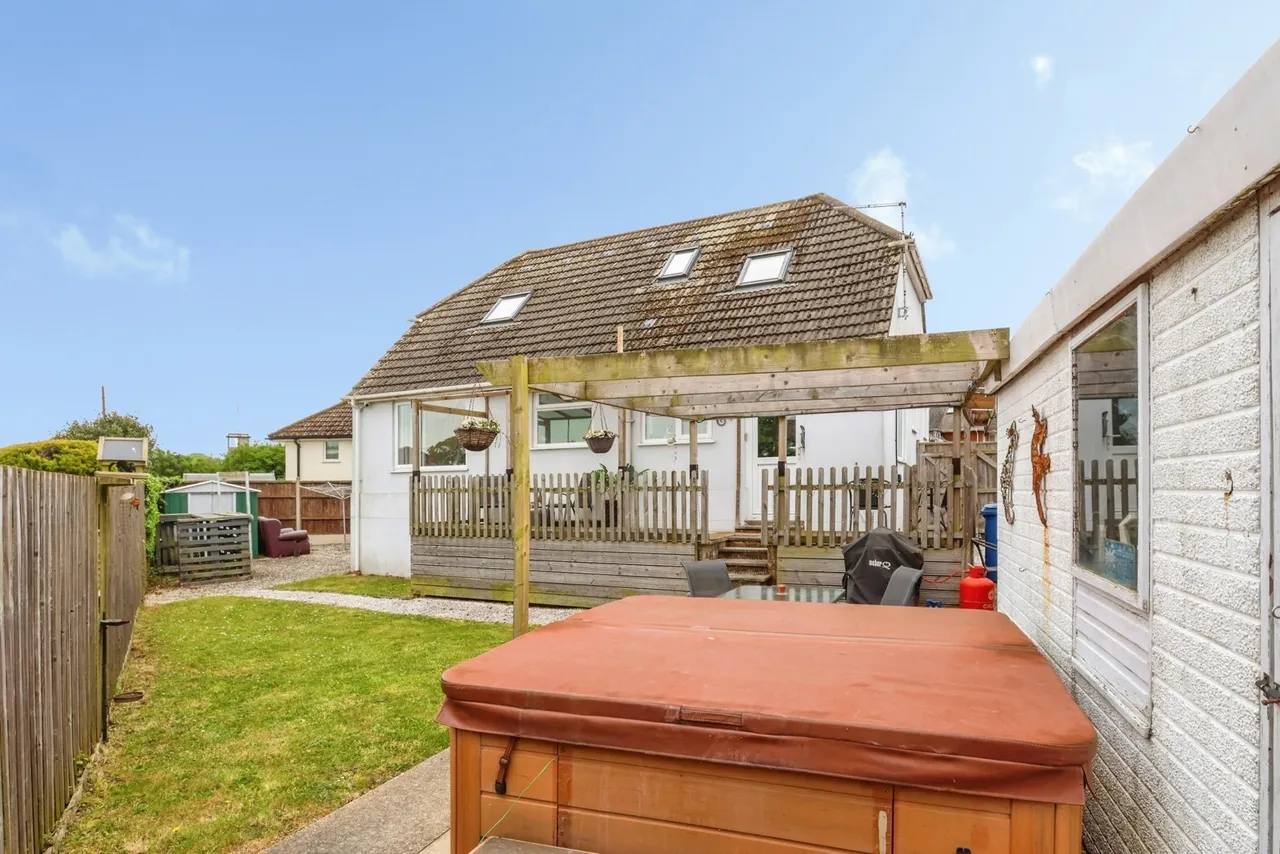 Carters Avenue, Poole, BH15, photo 14