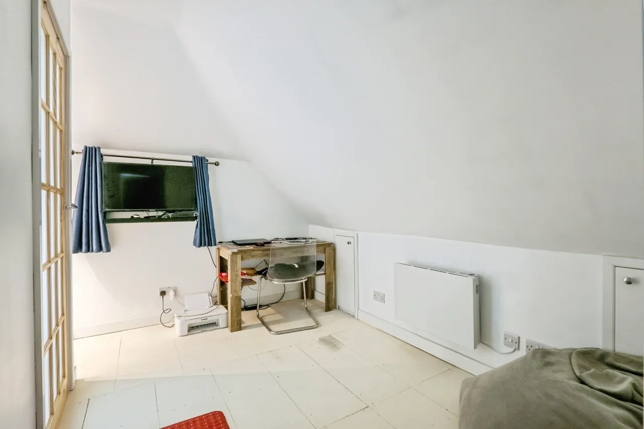 Carters Avenue, Poole, BH15, photo 18