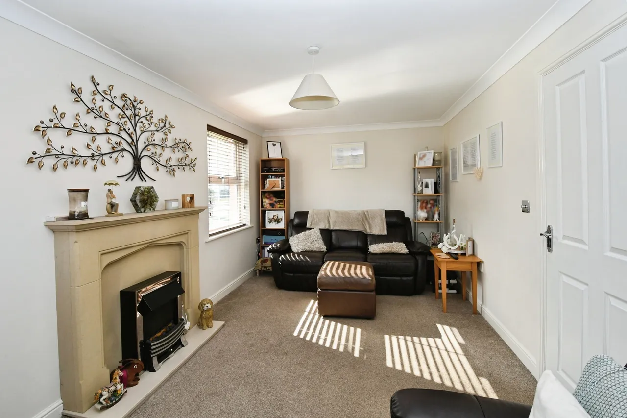 Manor Paddocks, Bassingham, LN5, photo 8