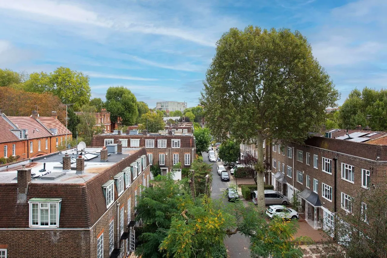 St. MFlat 10ary Abbots Terrace, London, W14, photo 13