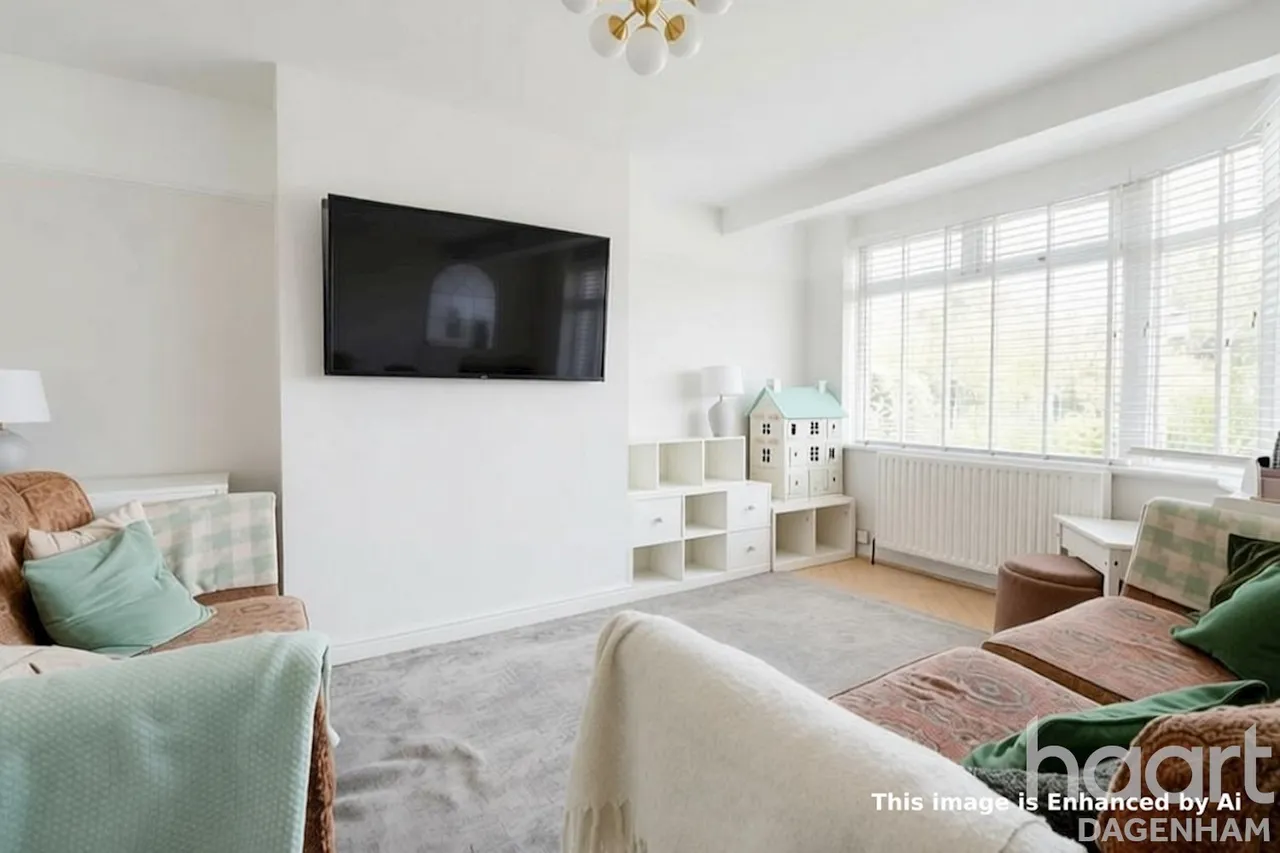 Kitchener Road, Dagenham, RM10, photo 3