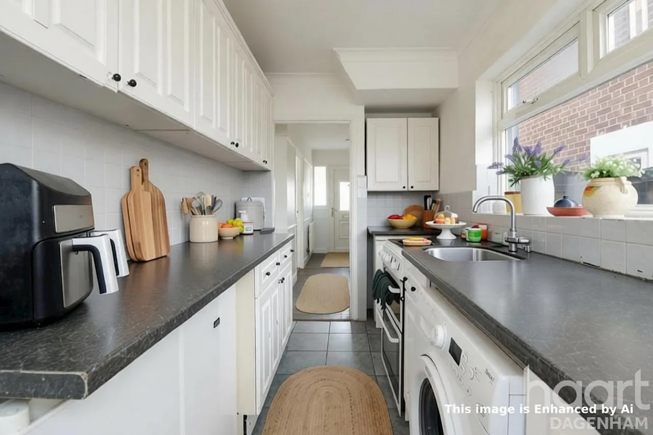 Kitchener Road, Dagenham, RM10, photo 8
