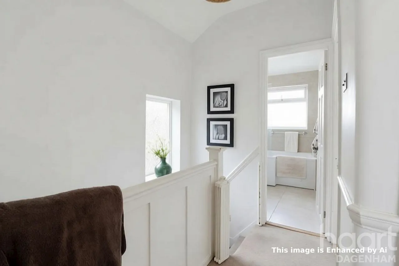 Kitchener Road, Dagenham, RM10, photo 11