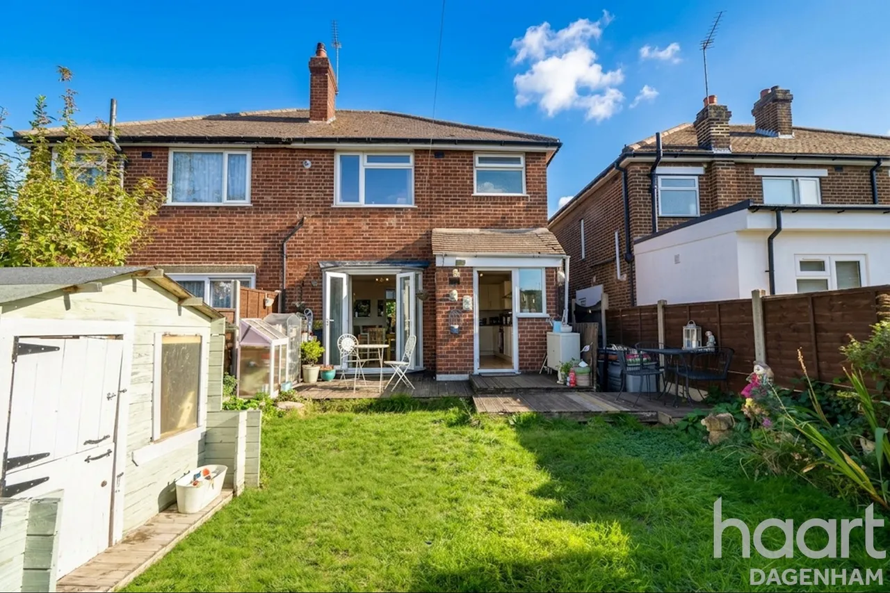 Kitchener Road, Dagenham, RM10, photo 10
