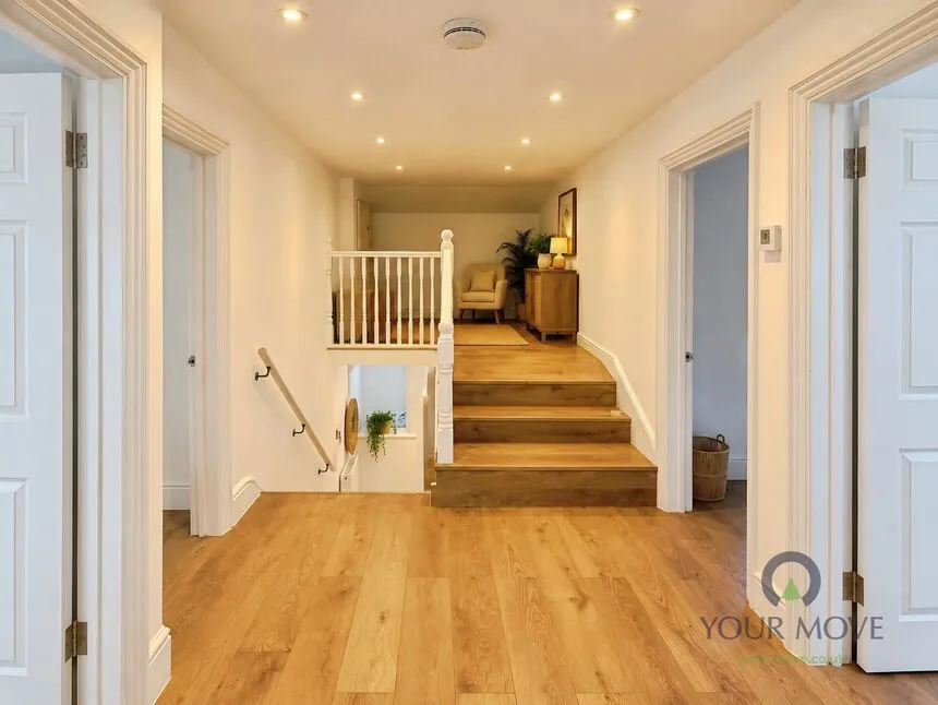 Lewisham Way (Top Floor Flat), London, SE4, photo 8