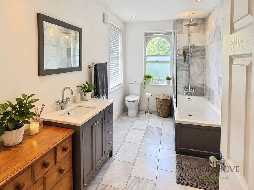 Lewisham Way (Top Floor Flat), London, SE4, photo 4
