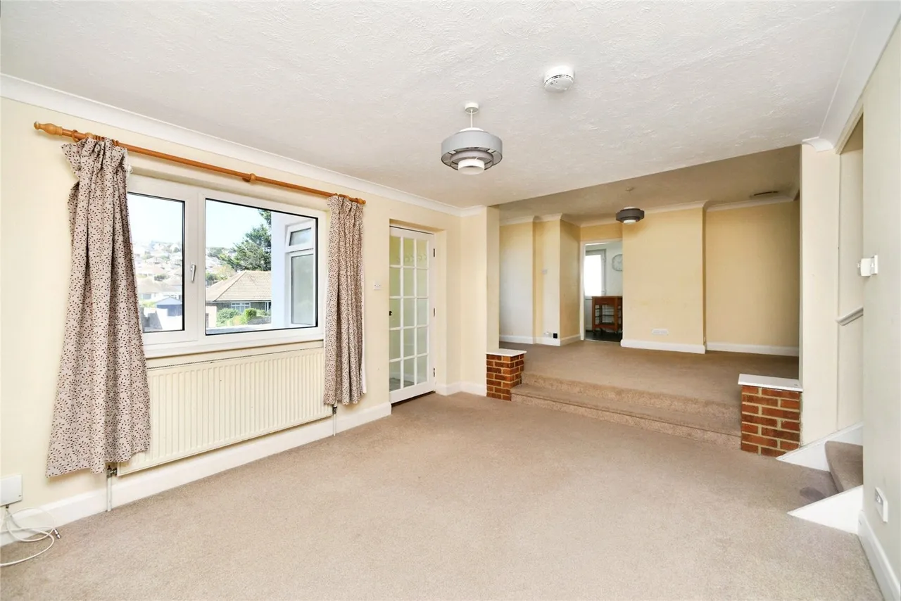 Saltdean Vale, Brighton, BN2, photo 2
