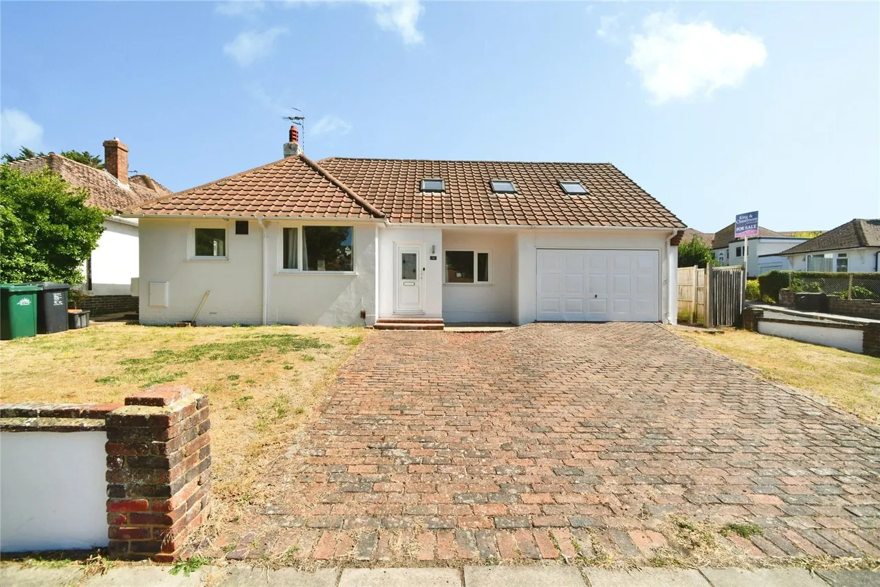 4 bed property for sale, Saltdean Vale, Brighton, BN2