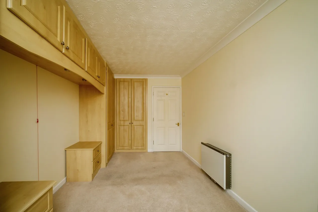 High Street, Sandhurst, GU47, photo 17