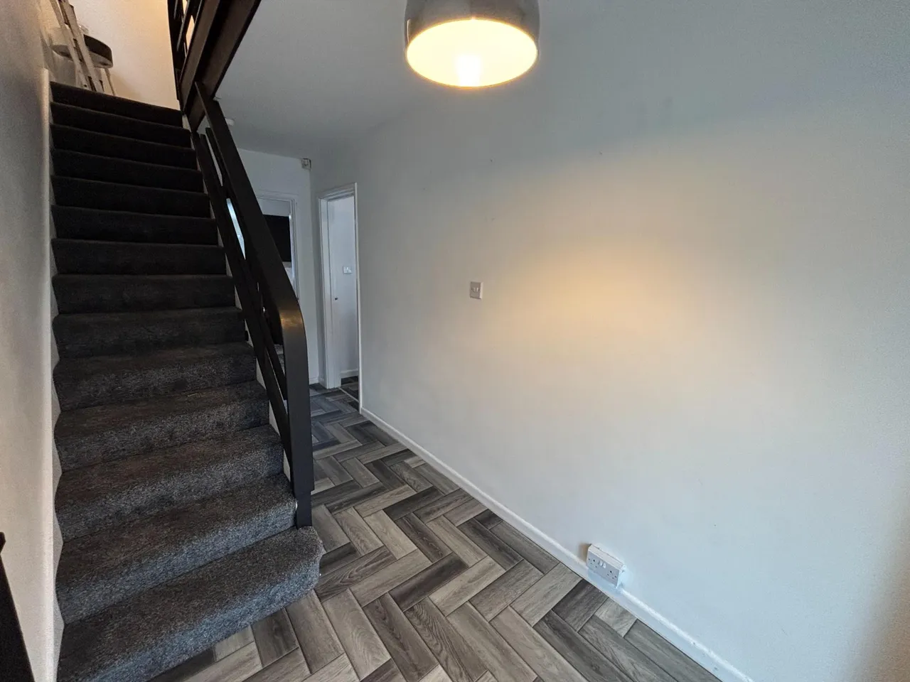 Carlisle Crescent, Ashton-Under-Lyne, OL6, photo 6