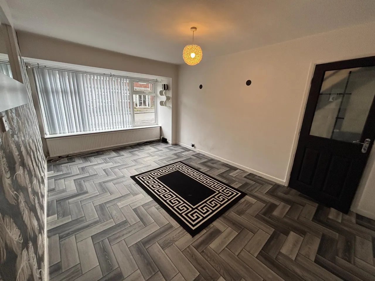 Carlisle Crescent, Ashton-Under-Lyne, OL6, photo 3