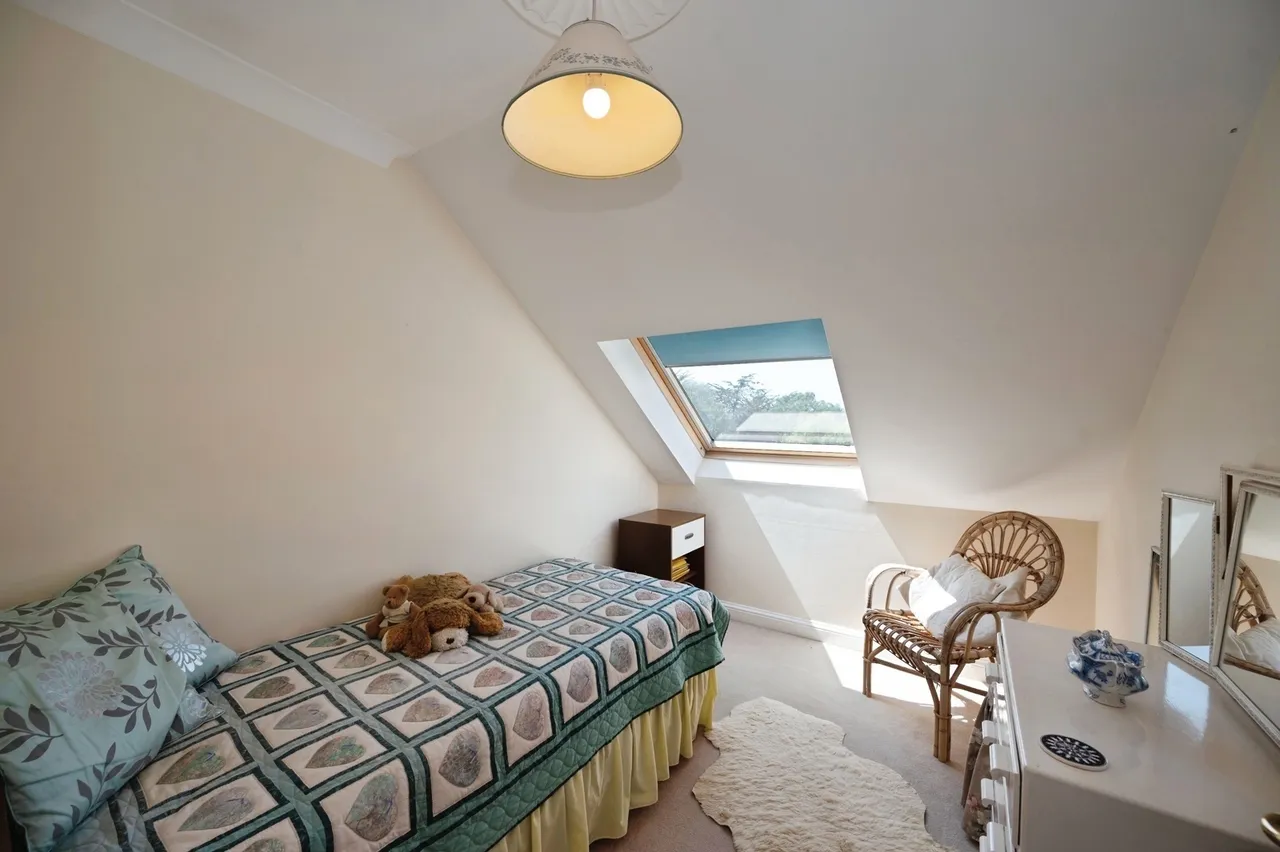 Sea Front, Hayling Island, PO11, photo 8