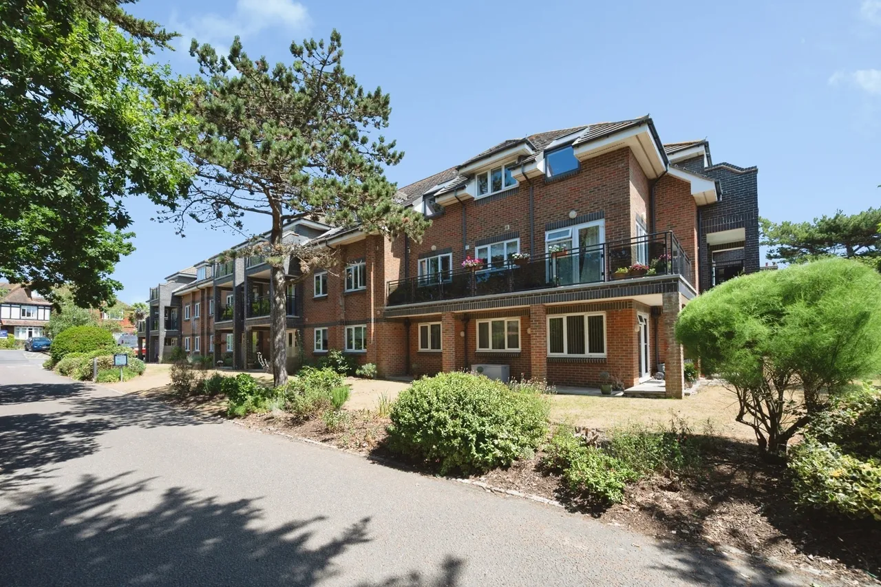 Sea Front, Hayling Island, PO11, photo 14