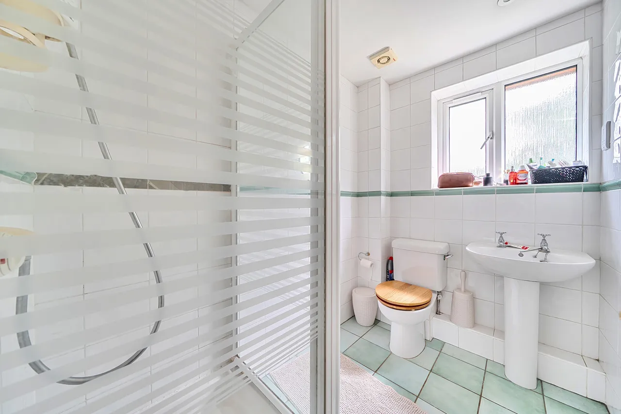 Wyatts Road, Chorleywood, WD3, photo 13