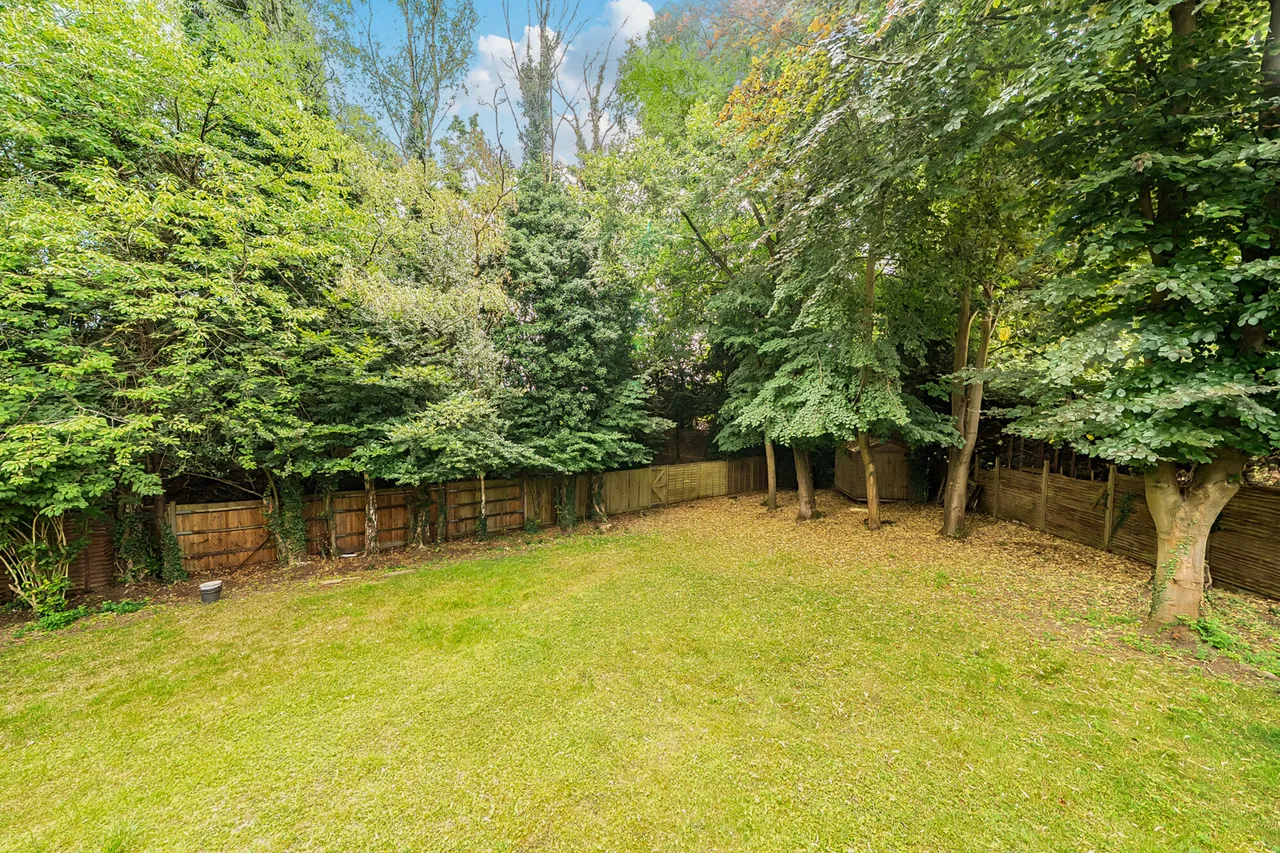 Wyatts Road, Chorleywood, WD3, photo 15