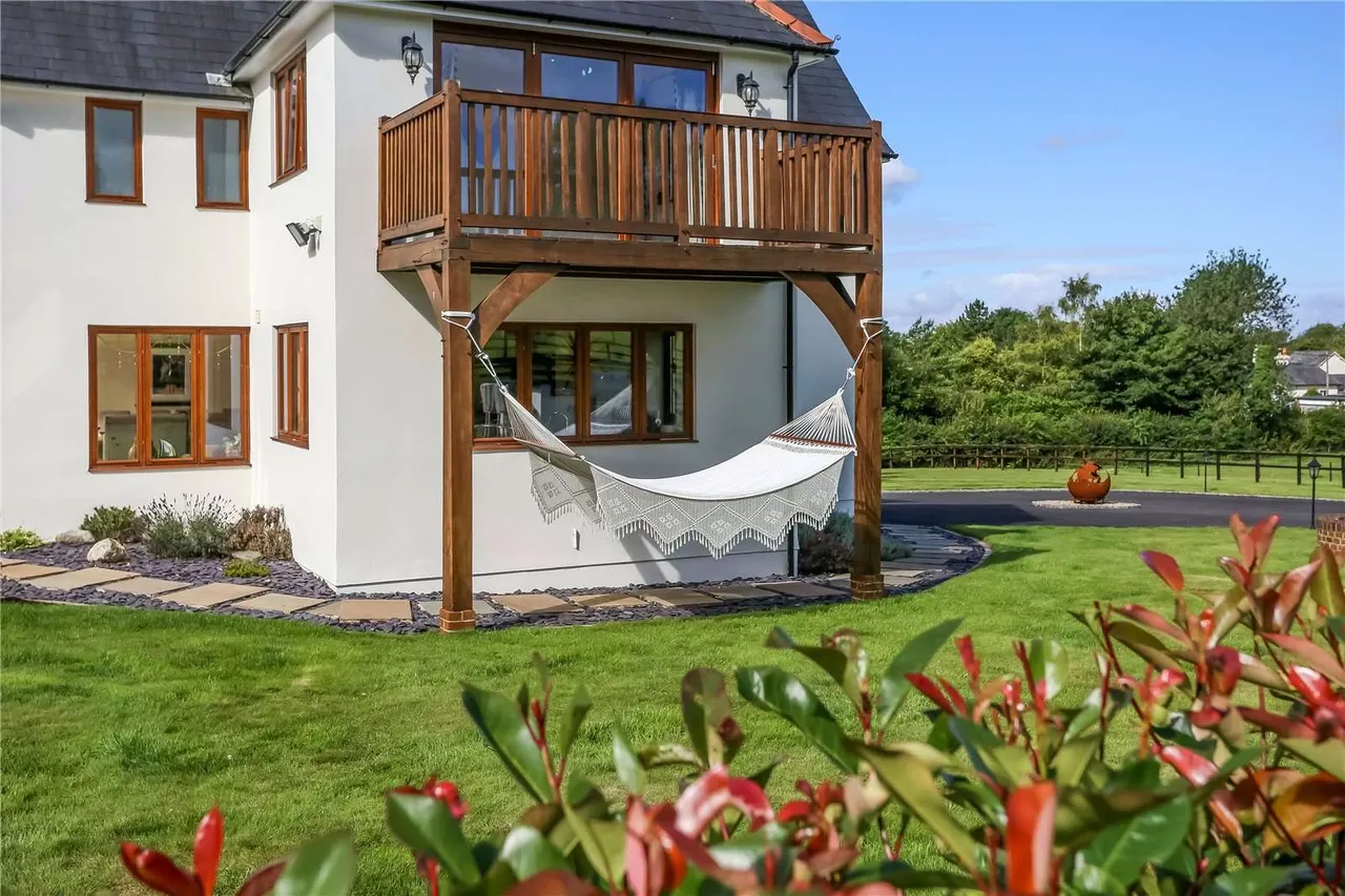Stoney Lane, Medstead, Alton, Hampshire, GU34 5EL, photo 10