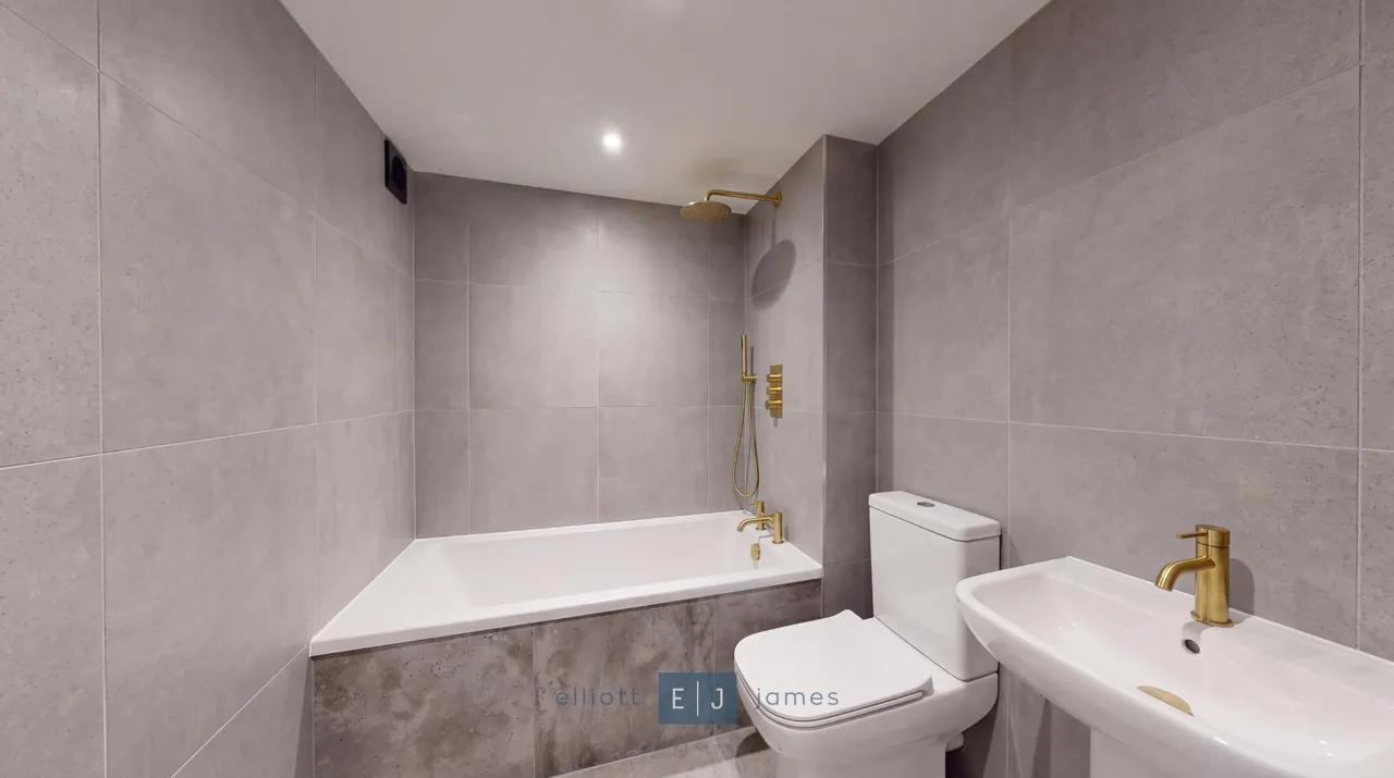 High Road, Loughton, IG10, photo 6
