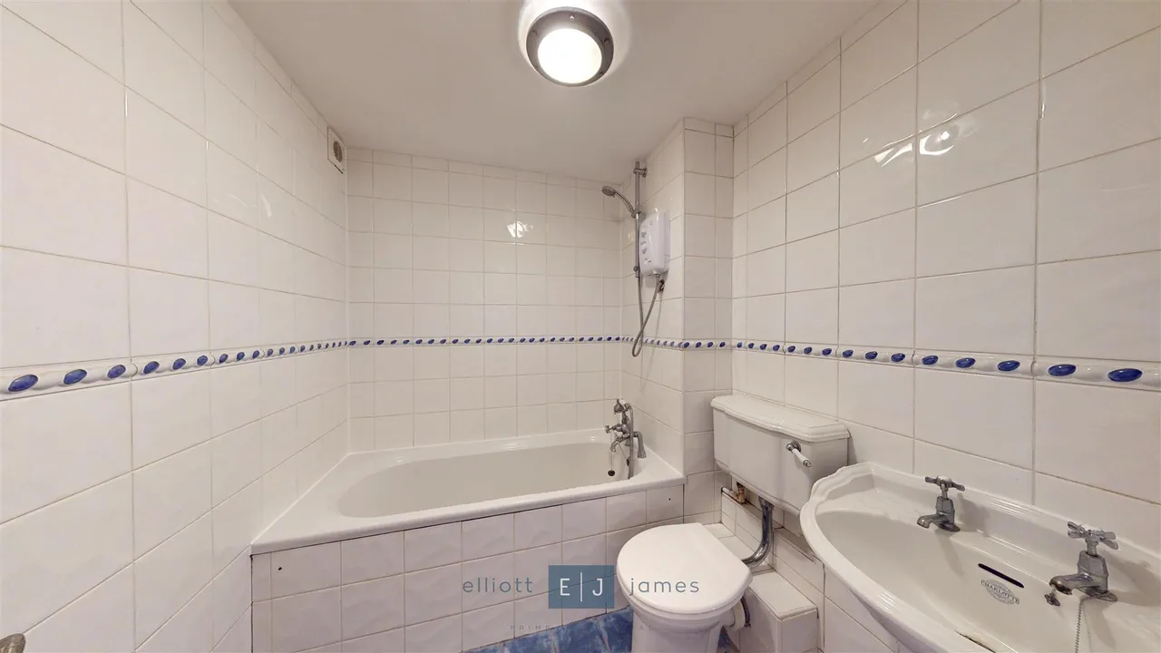 High Road, Loughton, IG10, photo 5