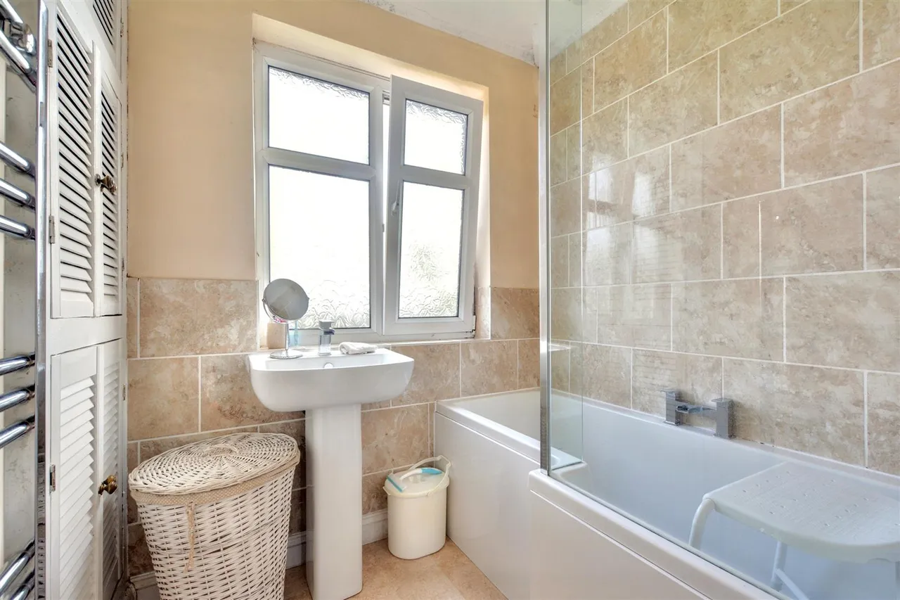 Imperial Avenue, Gedling, NG4, photo 10