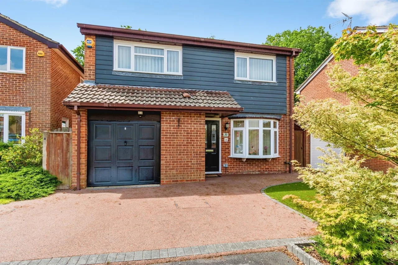 4 bed house for sale — Hulles Way, North Baddesley, Southampton
