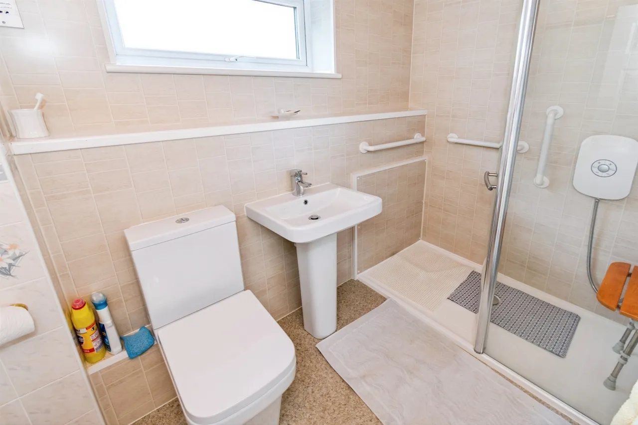 Hulles Way, North Baddesley, Southampton, photo 12