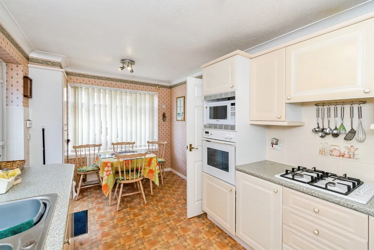 Hulles Way, North Baddesley, Southampton, photo 7