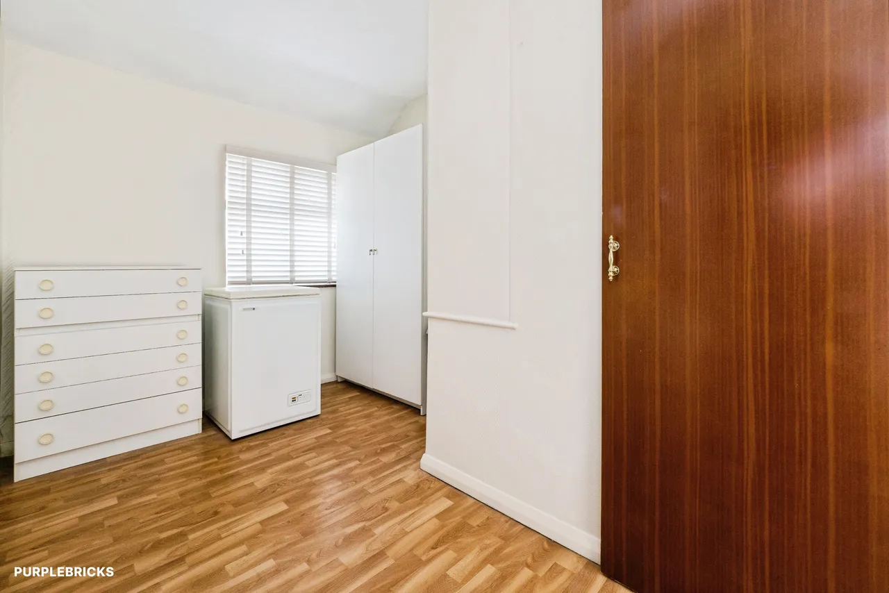 Hailsham Road, Romford, RM3, photo 3