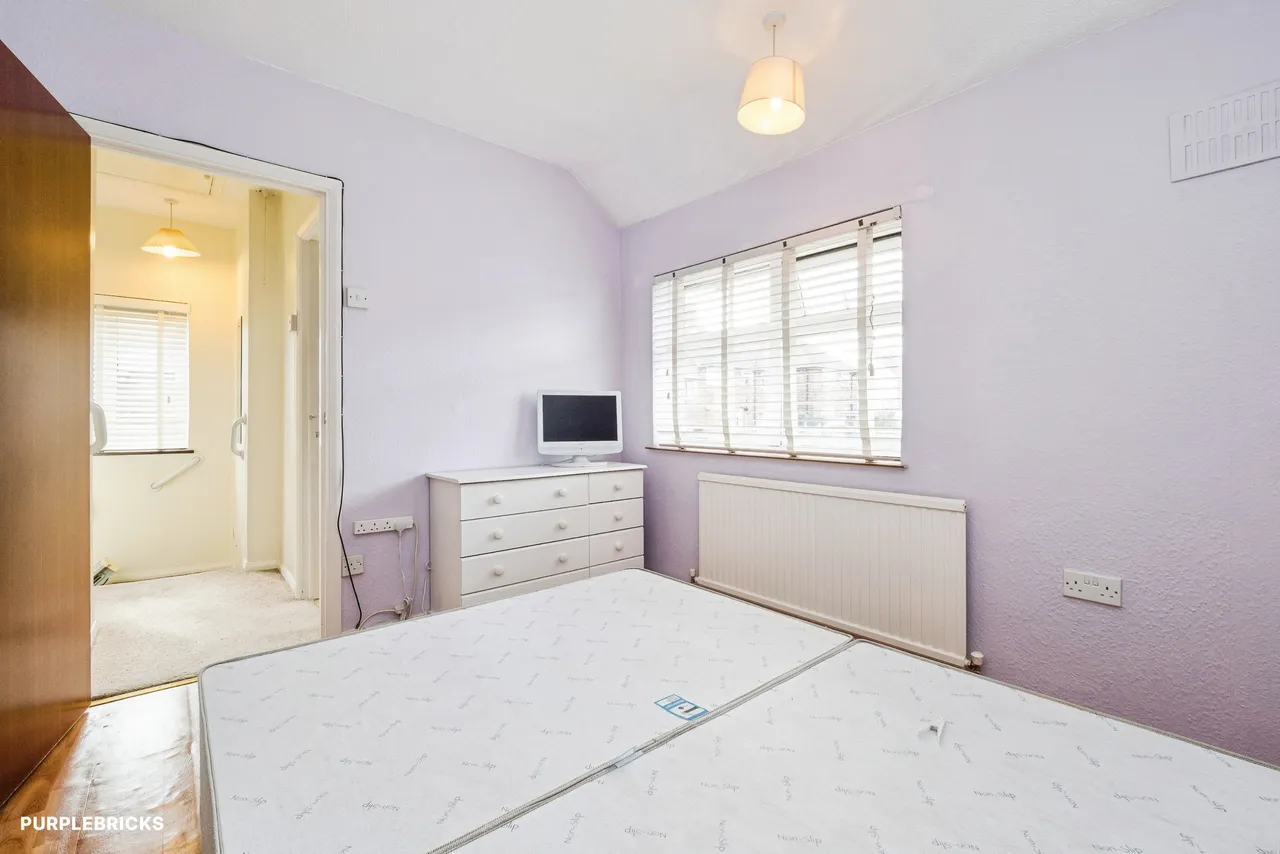 Hailsham Road, Romford, RM3, photo 18