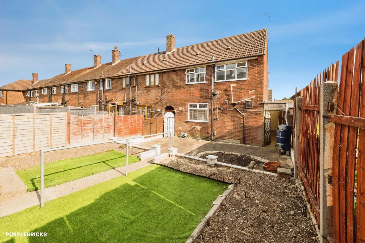 Hailsham Road, Romford, RM3, photo 31