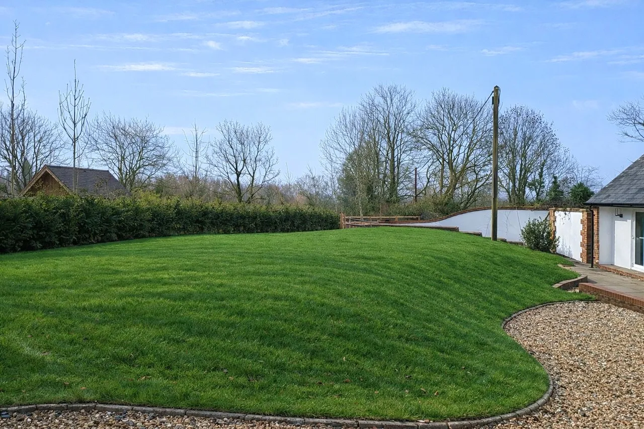 Haccups Lane, Michelmersh, Romsey, Hampshire, SO51 0NP, photo 14
