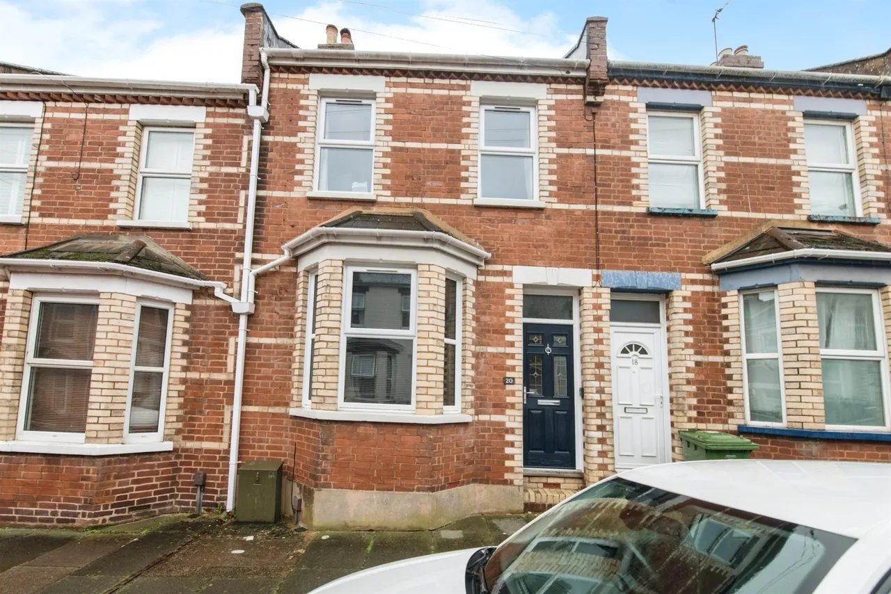 4 bed house for sale — Baker Street, Exeter