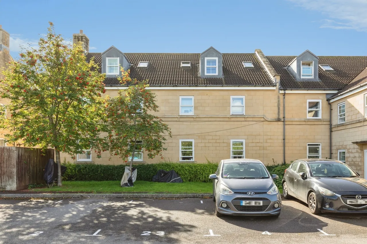 1 bed flat for sale, Albany Road, Bath, BA2