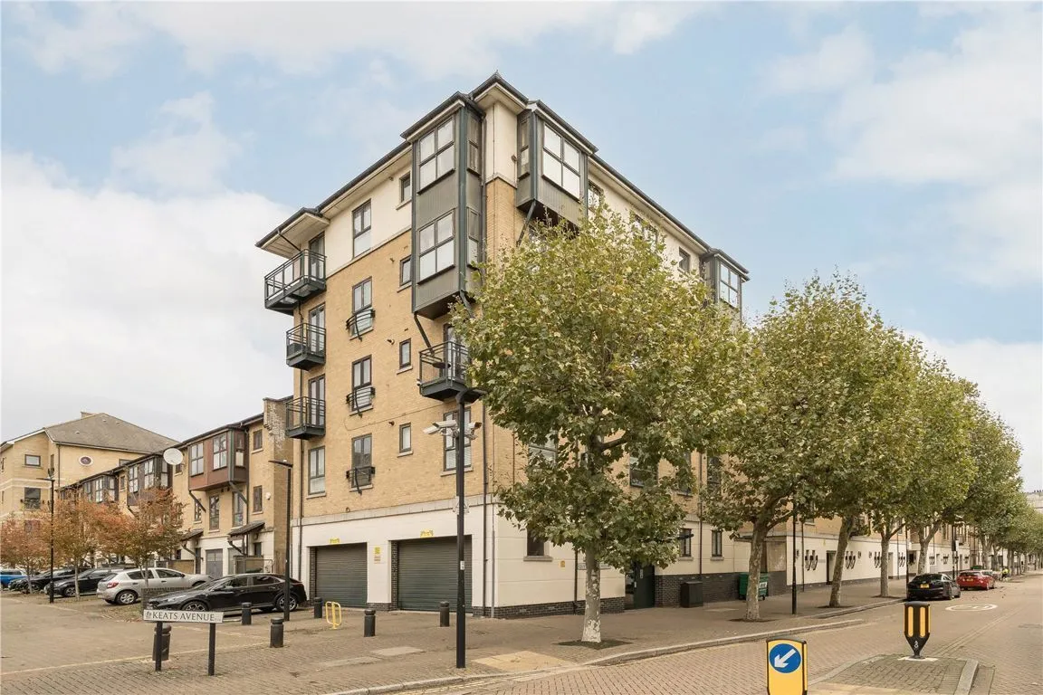 Wesley Avenue, Royal Victoria Dock, photo 8