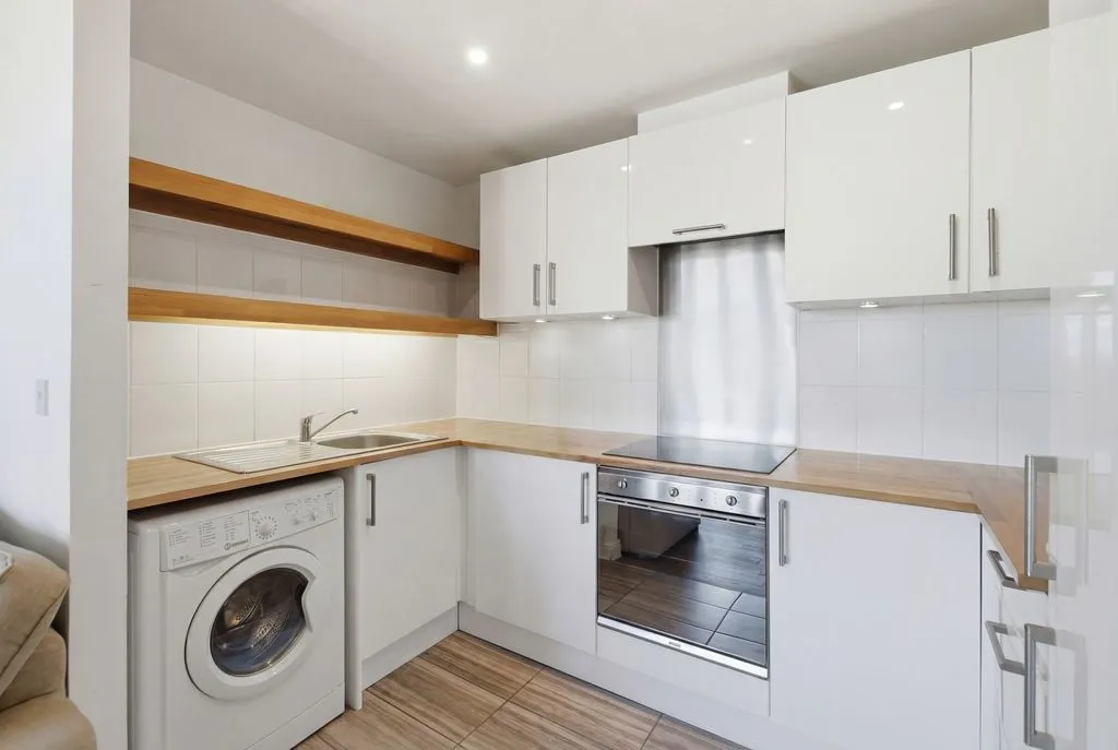 Commercial Road, London E1 1LF, photo 2