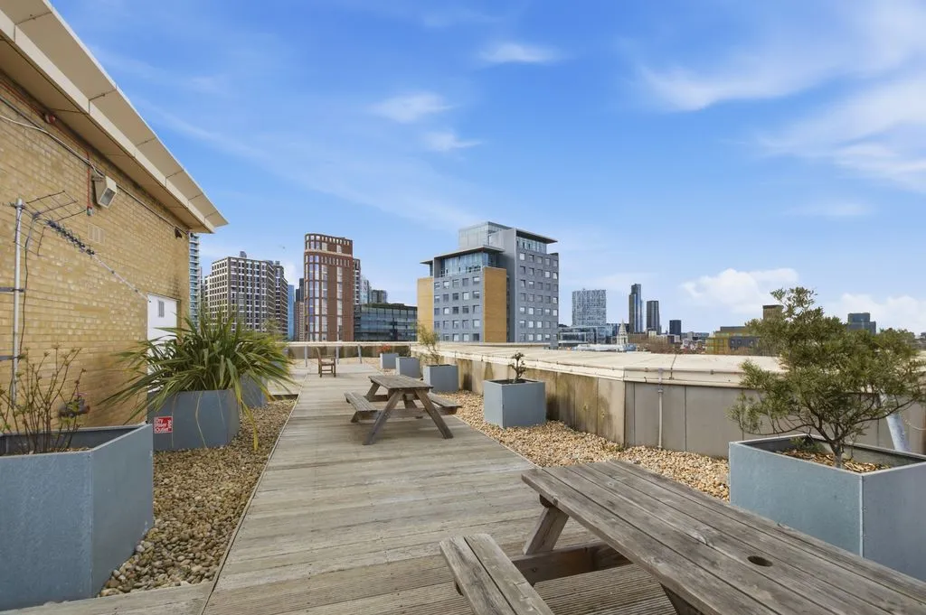 Commercial Road, London E1 1LF, photo 5