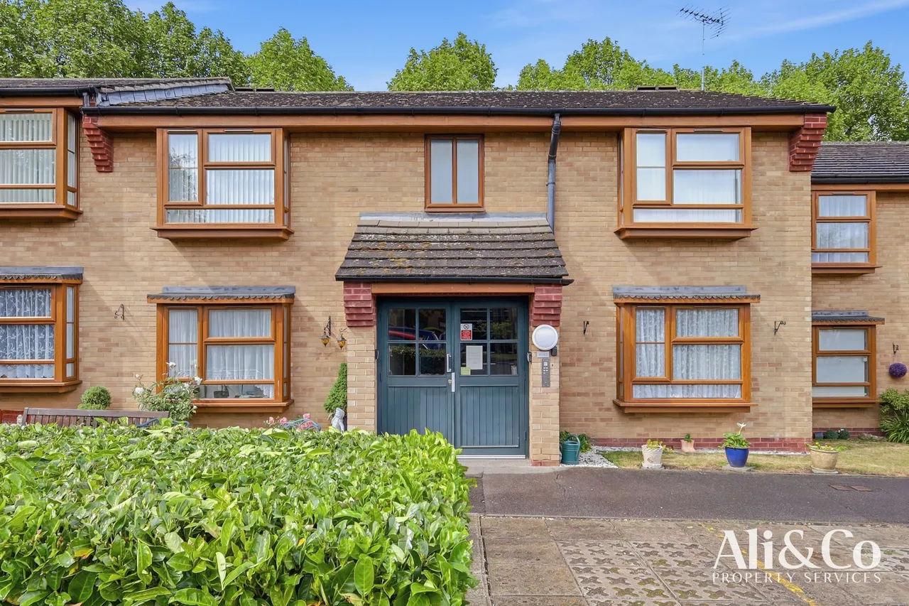 Priestley Court, Grays, Essex, RM17 5RX, photo 2