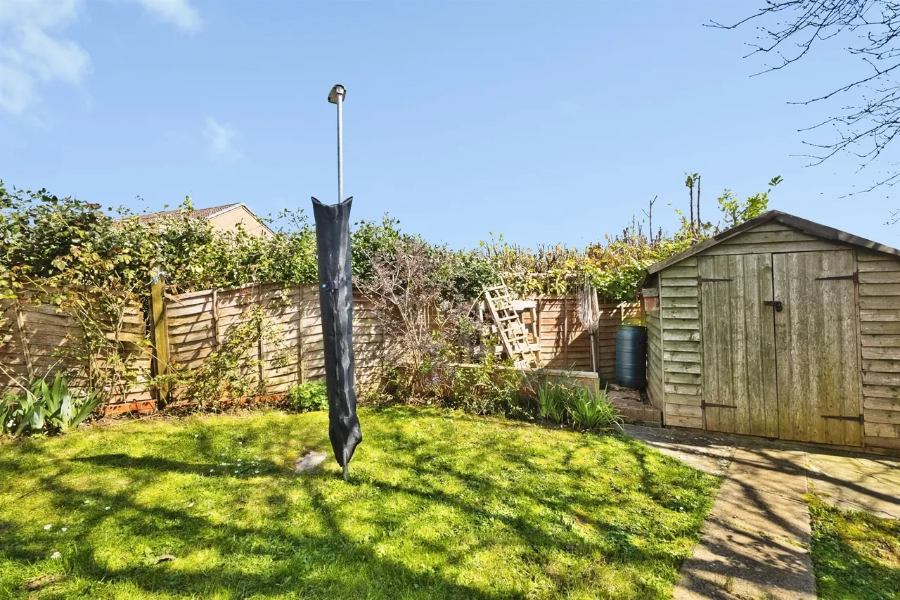 Gainsborough Way, Yeovil, photo 2