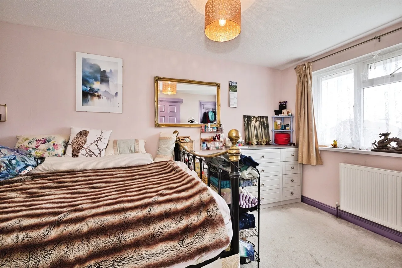 Gainsborough Way, Yeovil, photo 6