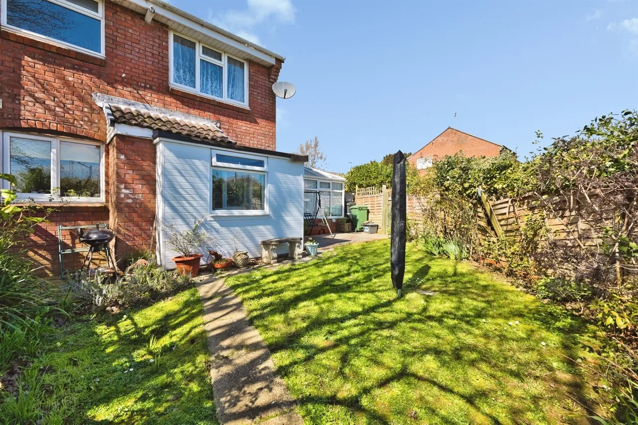 Gainsborough Way, Yeovil, photo 10