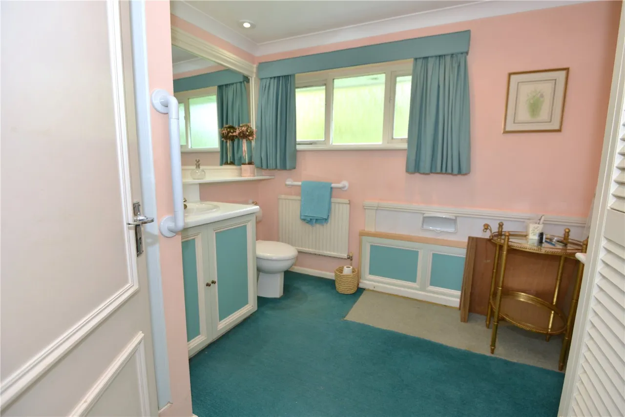 Manor Farm Road, Fordingbridge, Hampshire, SP6 1DY, photo 10