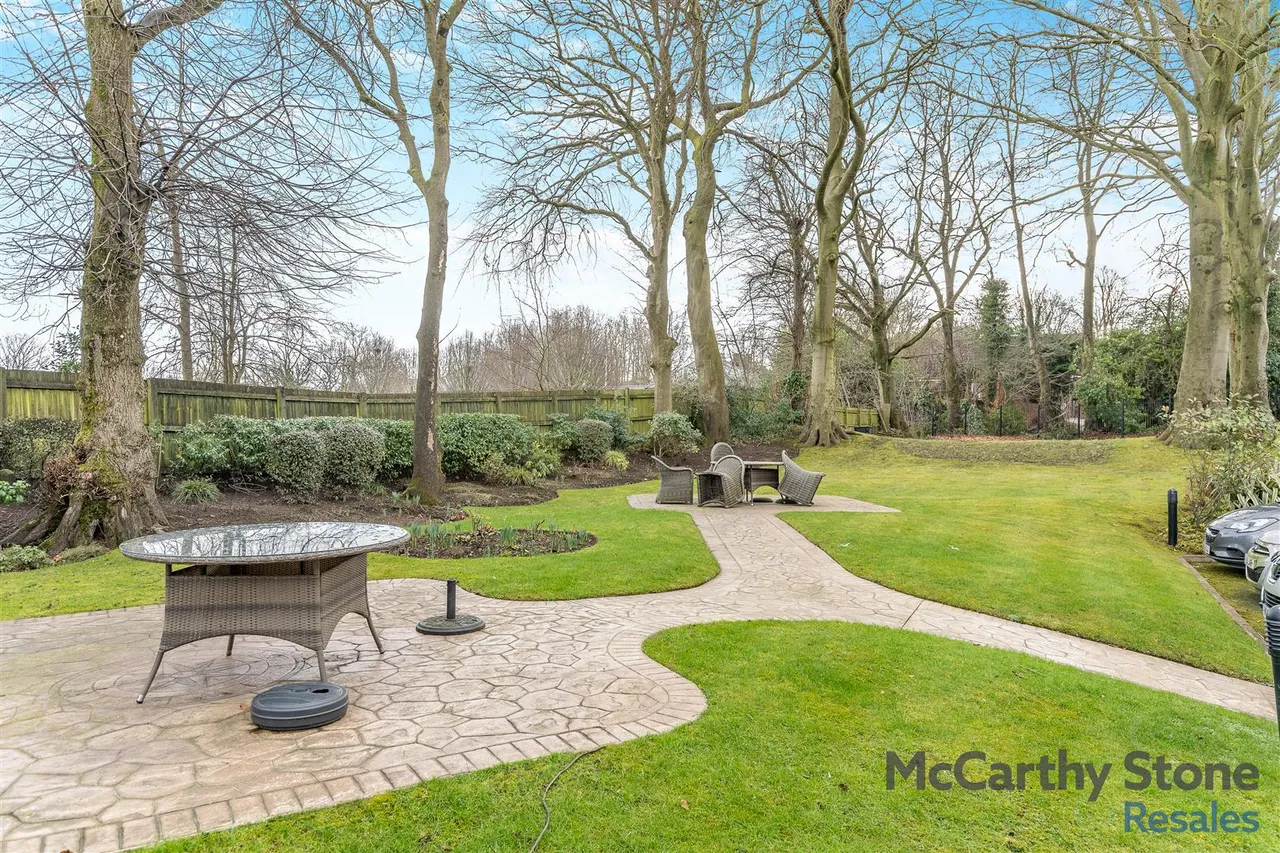 Park View Road, Prestwich, M25, photo 16