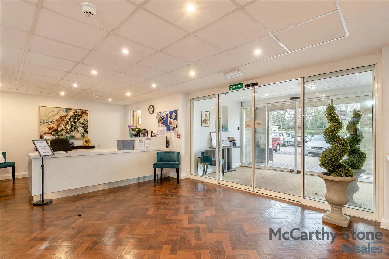 Park View Road, Prestwich, M25, photo 14