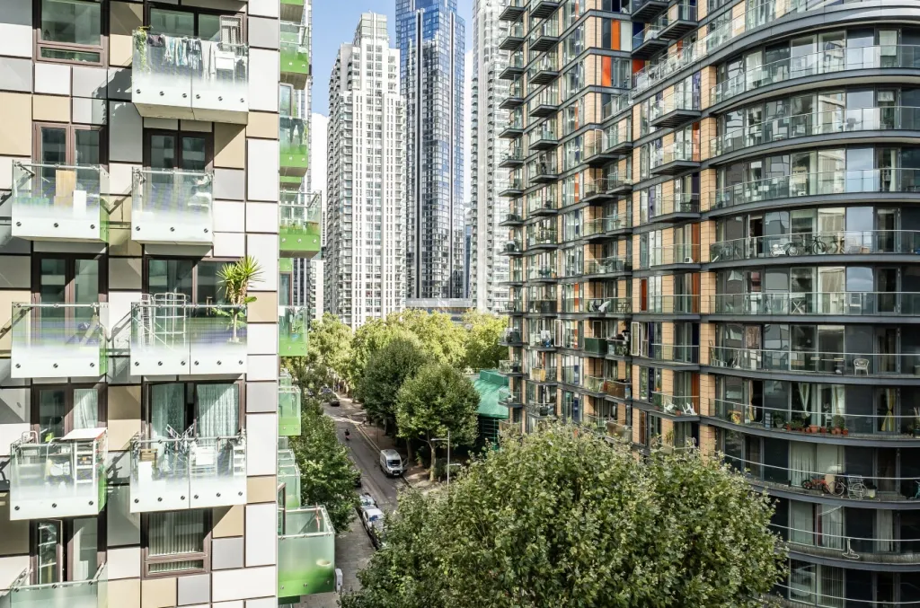 Millharbour, South Quay, E14, photo 19