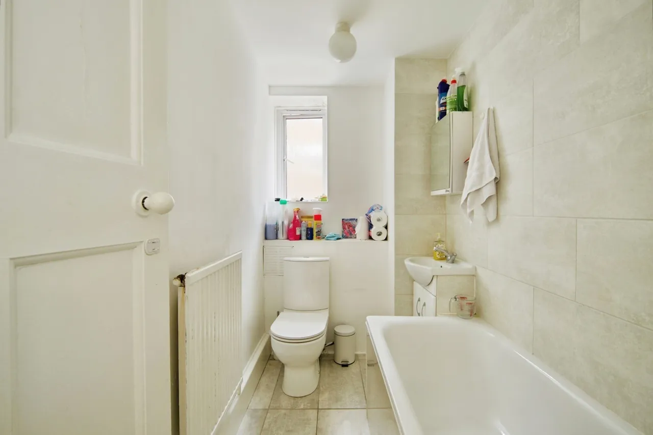 Globe Road, London, E2, photo 6