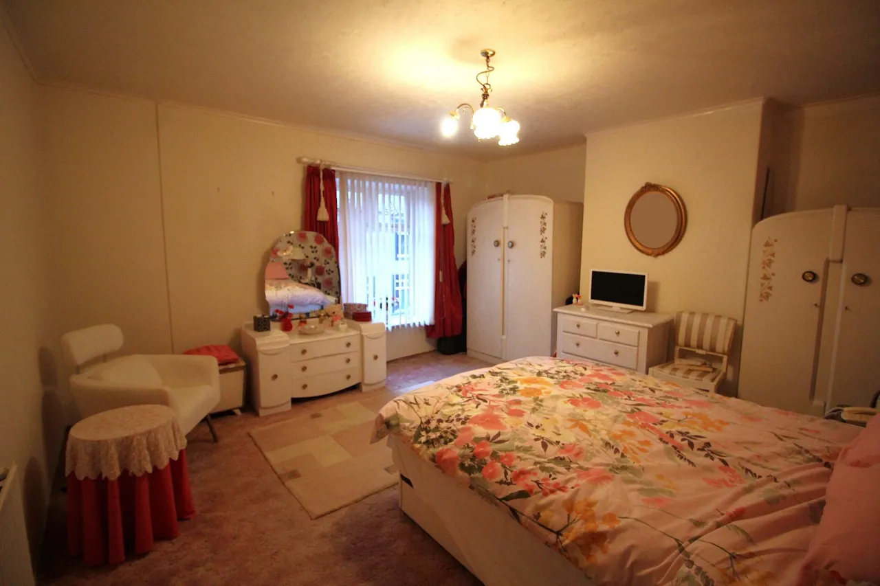 Prince George Street, Oldham, OL1, photo 8