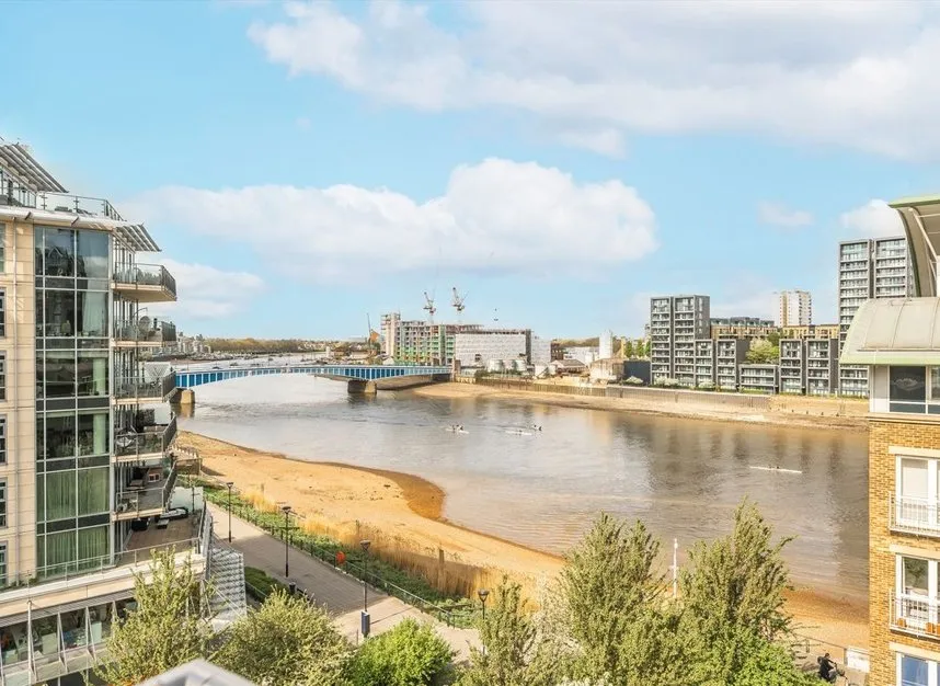 2 bed flat for sale — Chatfield Road, Battersea, SW11