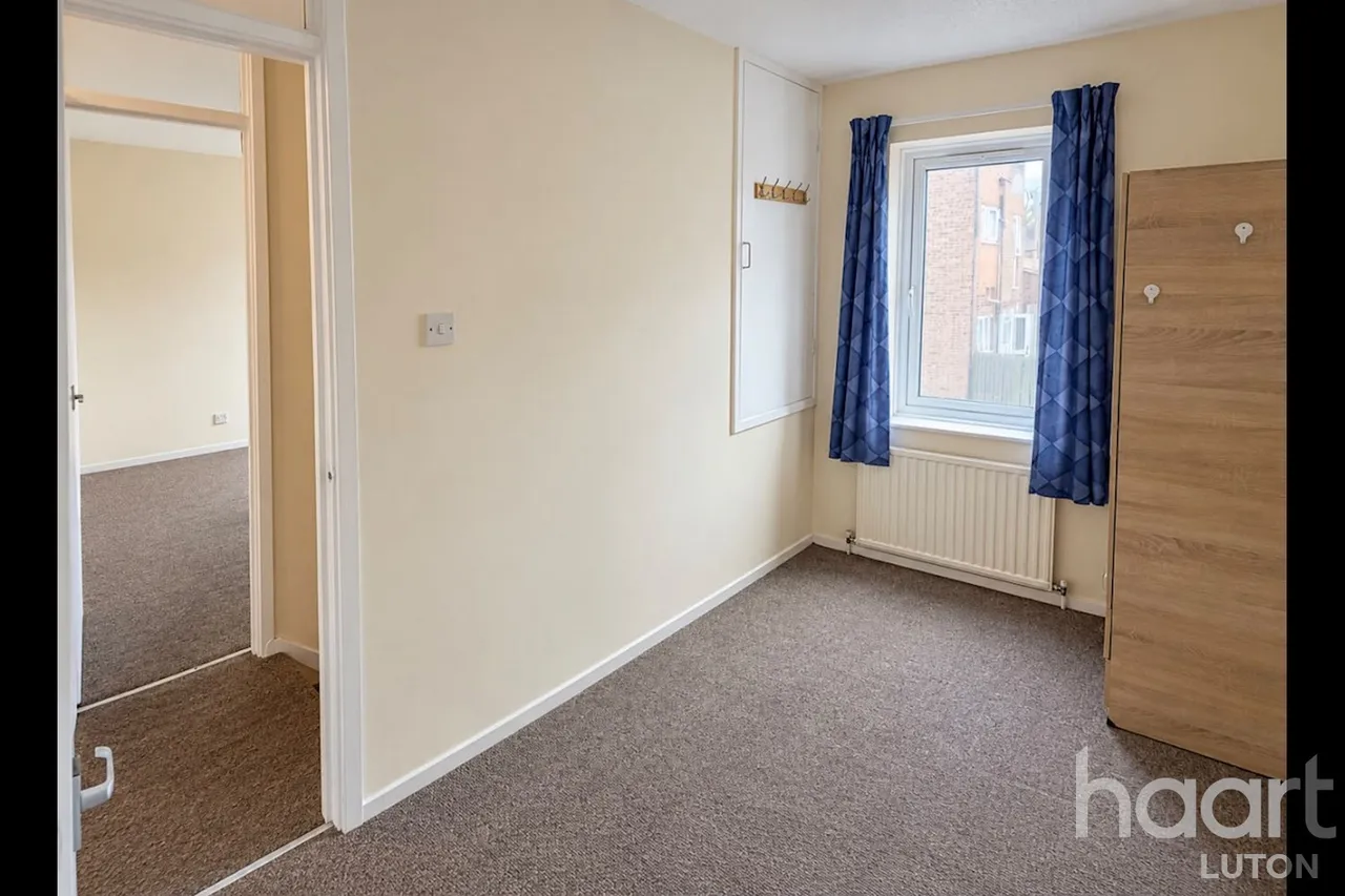 Elgar Path, Luton, LU2, photo 6